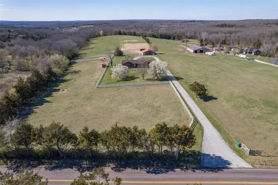 1289 Tinhouse, Hillsboro, MO 63050