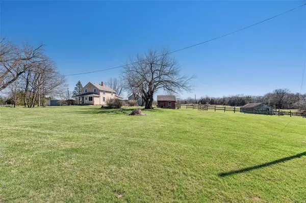 Warrenton, MO 63383,26957 Schuetzenground RD