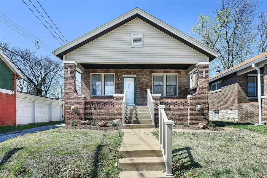 3515 McCausland AVE, St Louis, MO 63139