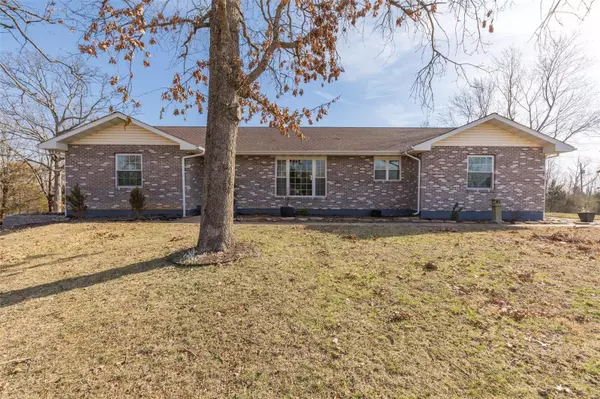 562 Saint Francois RD,  Bonne Terre,  MO 63628