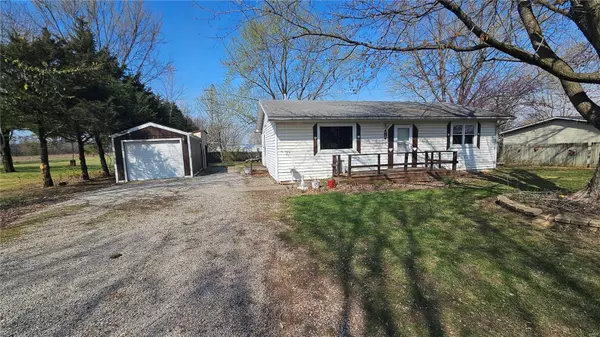 2381 McCredie RD, Kingdom City, MO 65262