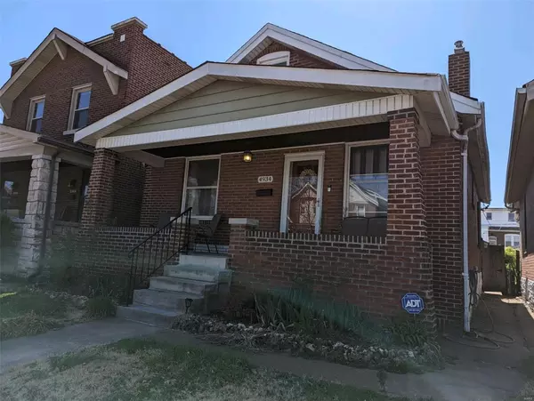 St Louis, MO 63109,4934 Robert AVE