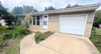 1865 Gardenia DR, Florissant, MO 63031