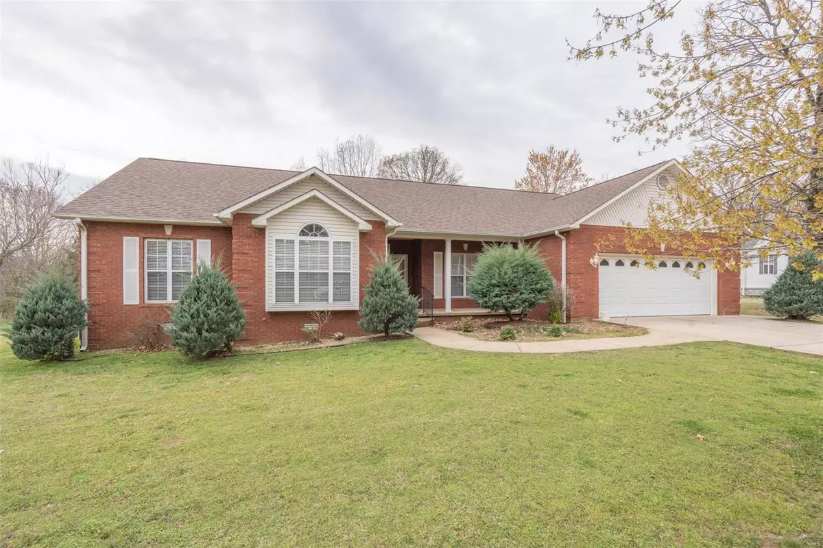 Poplar Bluff, MO 63901,1702 Whispering Oaks PL