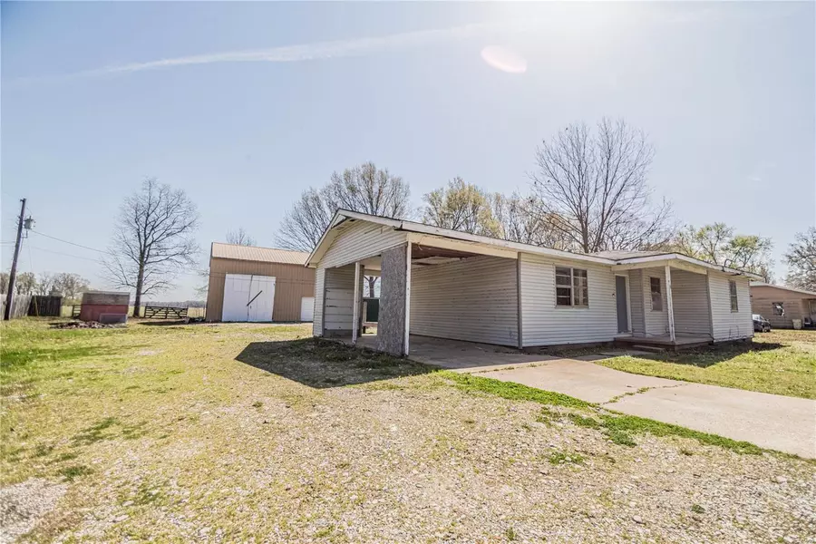 42 County Road 617, Poplar Bluff, MO 63901