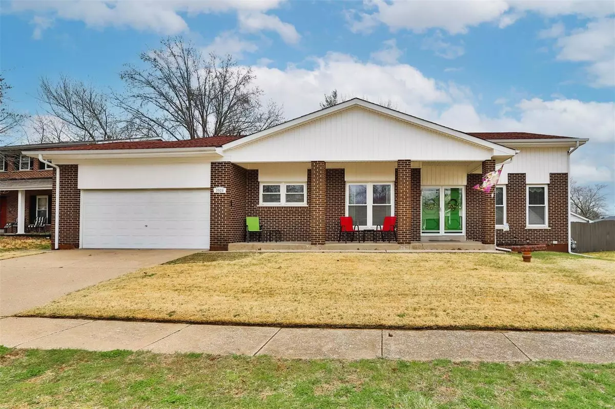 Florissant, MO 63034,3928 Hirondelle LN