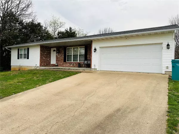 Sullivan, MO 63080,641 Falcon DR