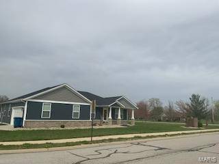 Highland, IL 62249,5 Tamarack LN