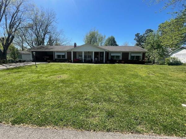 214 Kelly DR,  Dexter,  MO 63841