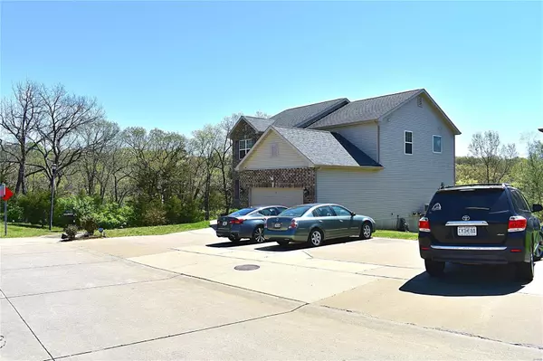 Oakville, MO 63129,3130 Pin Oak Terrace CT