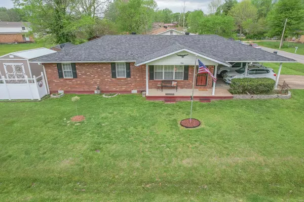 166 Hampton Court, Poplar Bluff, MO 63901