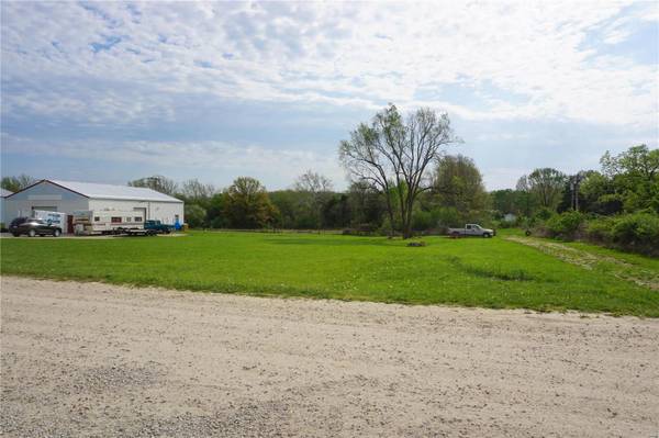 450 W Little Oaks RD, Rolla, MO 65401