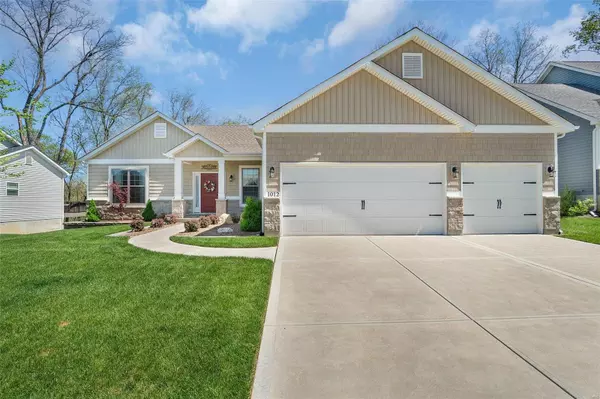 1012 Timber Bluff DR, Wentzville, MO 63385