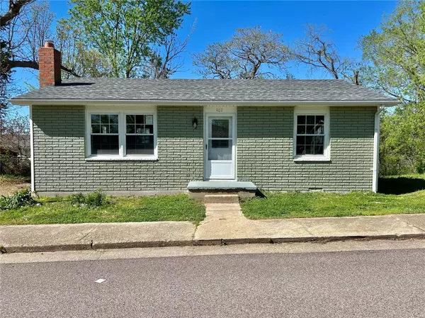 402 E 2nd ST, Salem, MO 65560