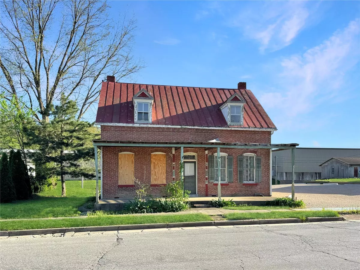 Hermann, MO 65041,128 E 5th ST