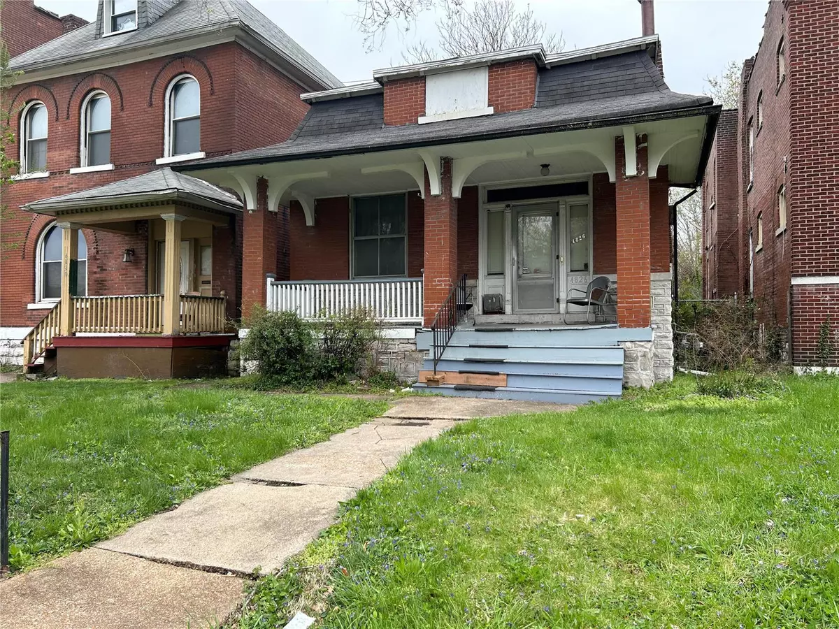 St Louis, MO 63113,4826 Hammett PL