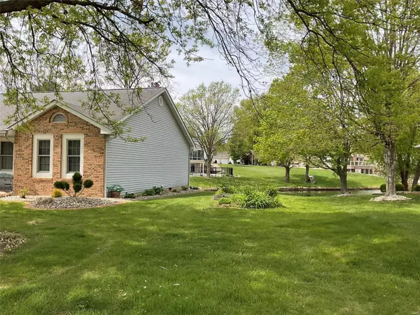 Highland, IL 62234,285 SUNFLOWER DR