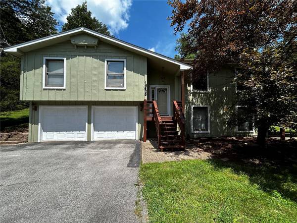 18605 Hawks Trail DR,  Wildwood,  MO 63069