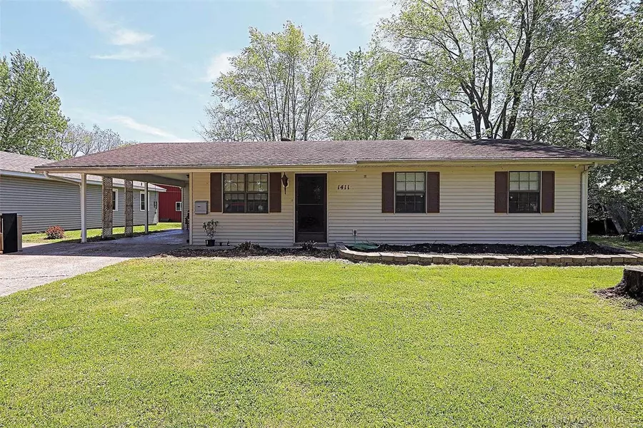 1411 Colony Park DR, Scott City, MO 63780