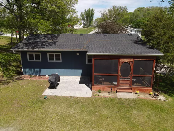 Hannibal, MO 63401,3221 Susan DR