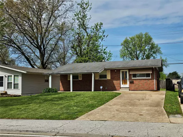 St Louis, MO 63137,10411 Lilac AVE