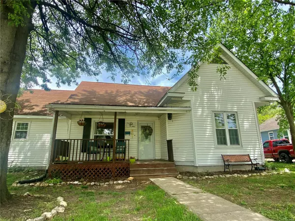 Wellsville, MO 63384,307 E Water ST