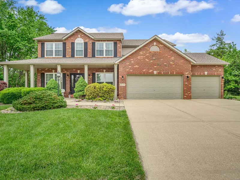 13 Gray Wolfe CT, Glen Carbon, IL 62034