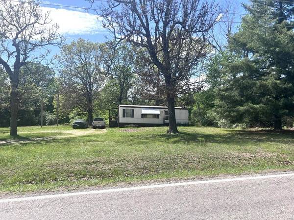 21301 HWY B, Lebanon, MO 65536