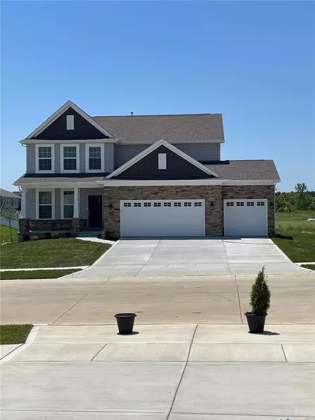 335 Valley Bluff DR, Wentzville, MO 63385