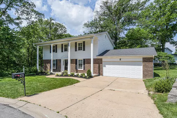 St Louis, MO 63141,421 Hickory Glen LN