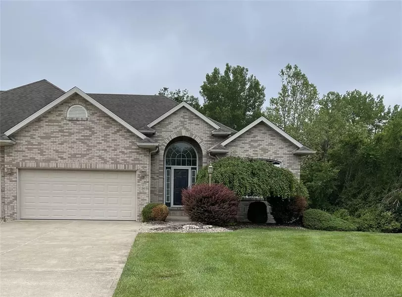 34 Ginger Creek Pkwy, Glen Carbon, IL 62034