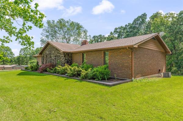 4307 Highway 61,  Bloomsdale,  MO 63627