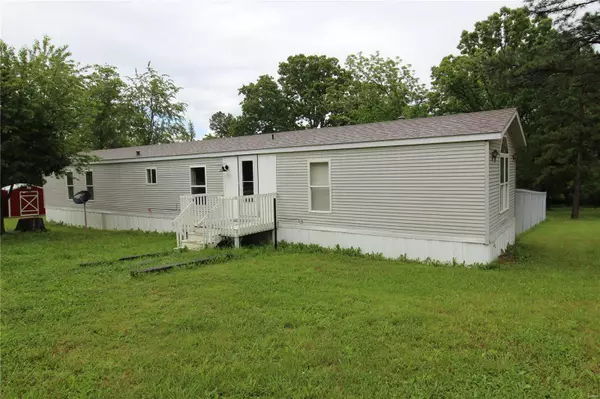 4702 CR 4450,  Pomona,  MO 65789