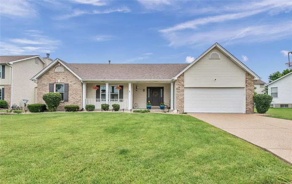 7257 Cinnamon Teal DR, Dardenne Prairie, MO 63368