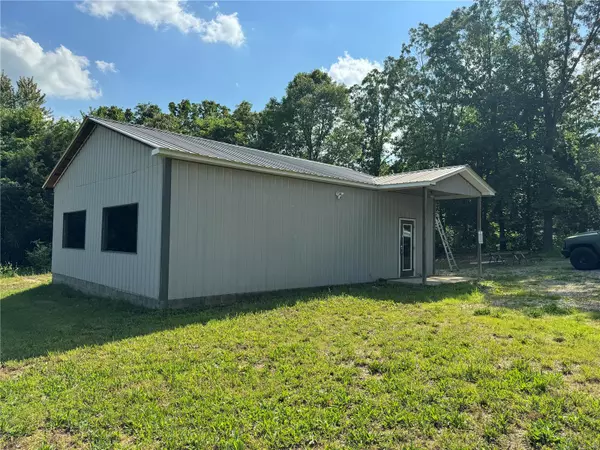 462 State Highway 21, Doniphan, MO 63935