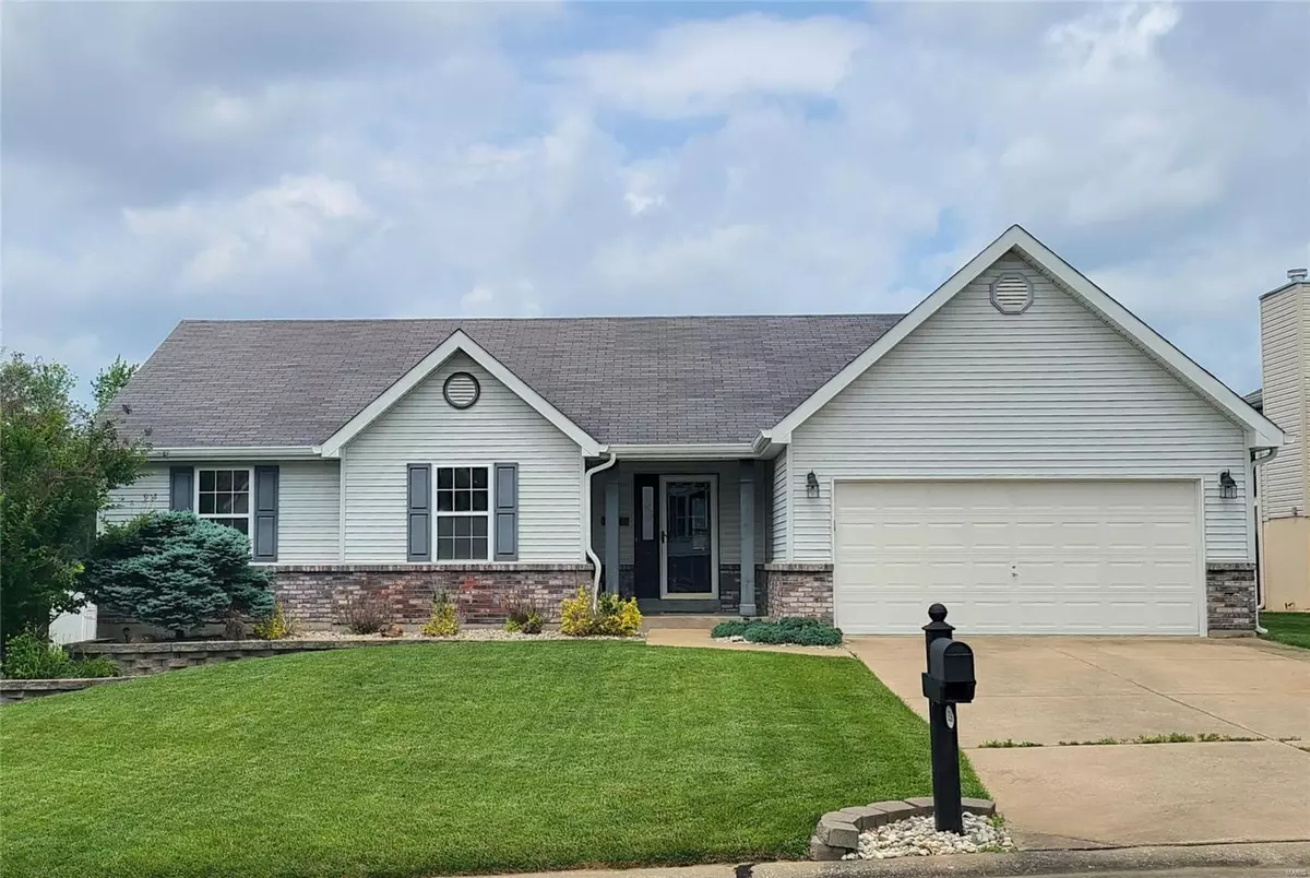 St Peters, MO 63376,126 Green Forest Estates DR