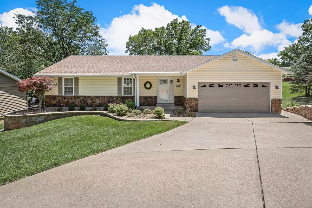 St Peters, MO 63376,12 Pin Oak CT