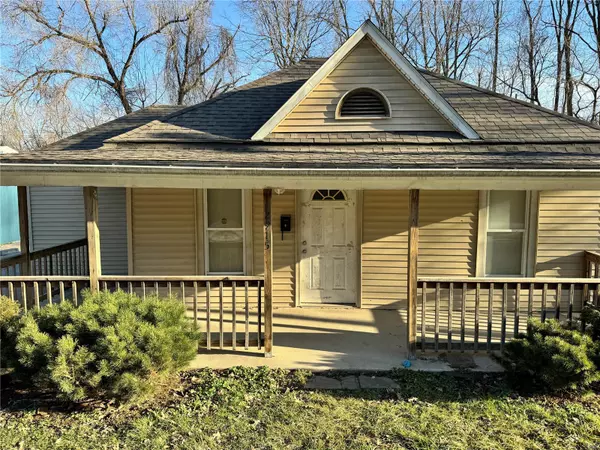 2915 Market ST, Hannibal, MO 63401