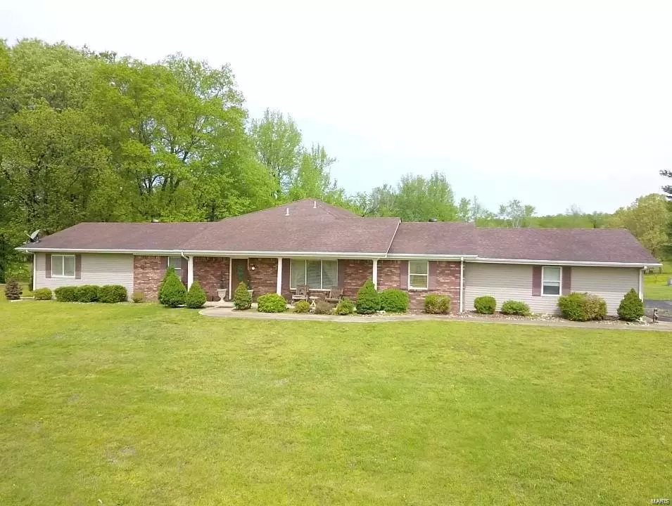 Poplar Bluff, MO 63901,702 County Road 556