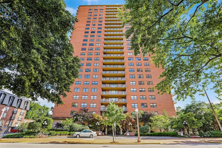 4466 W Pine BLVD #7E, St Louis, MO 63108