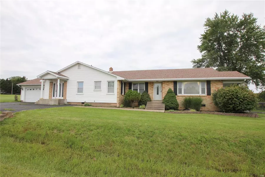 447 Highway DD, Cuba, MO 65453