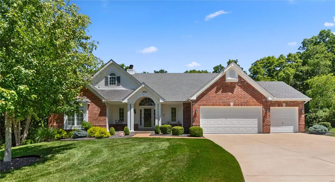 1600 Ridge Bend DR, Wildwood, MO 63038