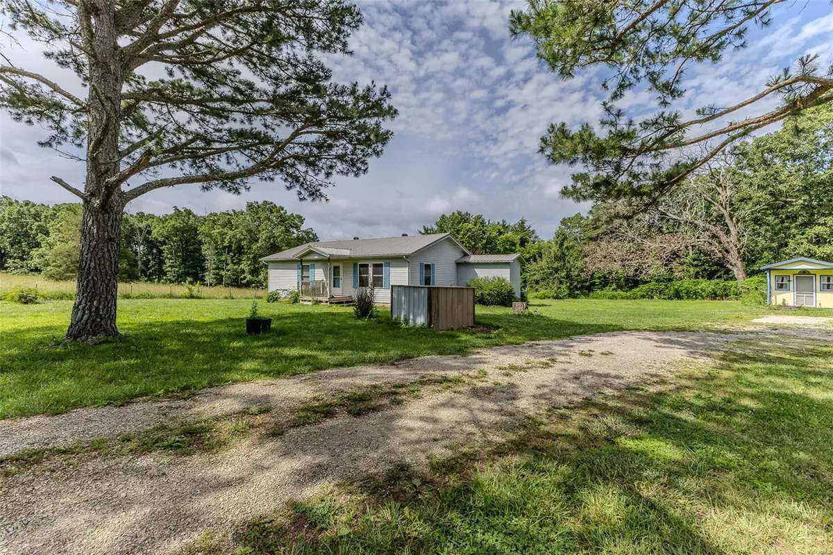 Long Lane, MO 65590,165 State Rd P