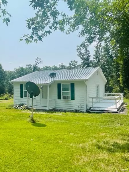 110 Goshen RD, Leslie, MO 63056