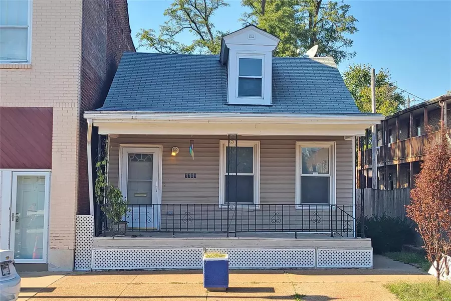 7709 Virginia AVE, St Louis, MO 63111