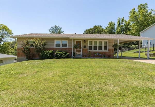 1816 Orchard LN,  Festus,  MO 63028