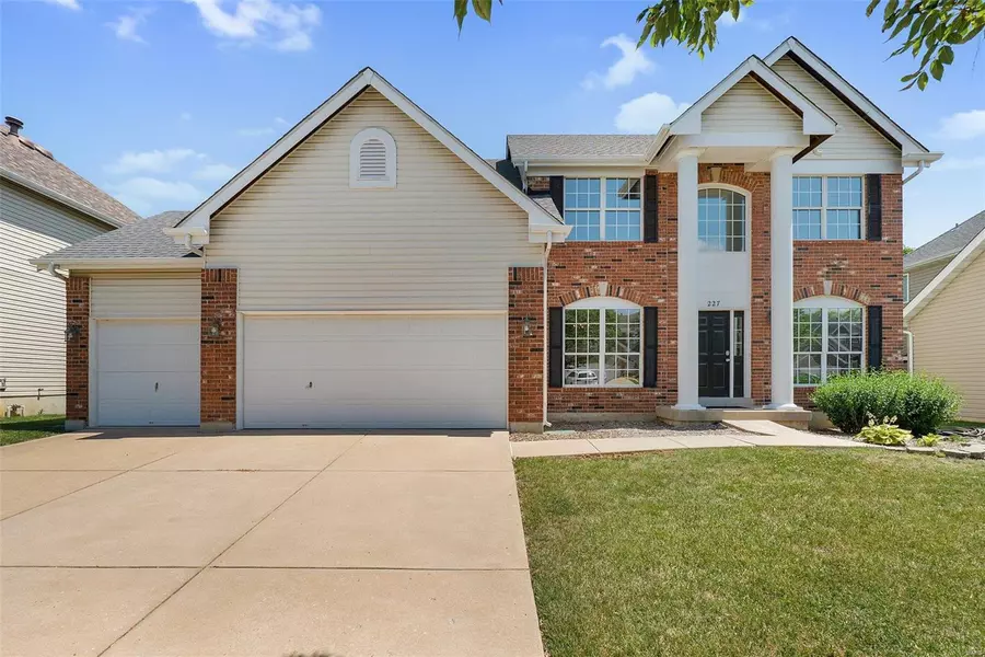 227 Fairway Green DR, O'fallon, MO 63368