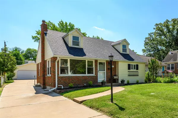 1228 Bluestone Terr, St Louis, MO 63119