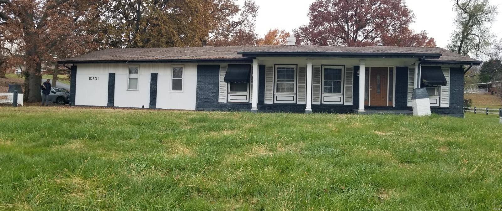 St Louis, MO 63136,10501 Halls Ferry RD