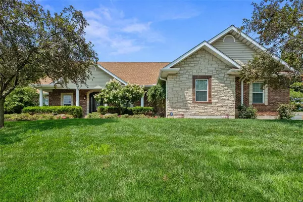 701 Caulks Hill RD, St Charles, MO 63304